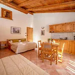 Cascina Genzianella Lägenhetshotell