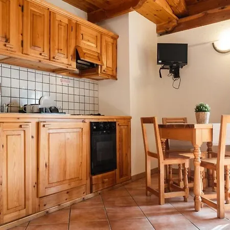 公寓式酒店 君西艾尼拉农舍住宿 乌尔克斯