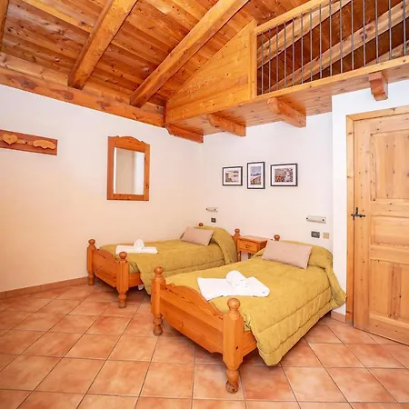 Cascina Genzianella Aparthotel 3*