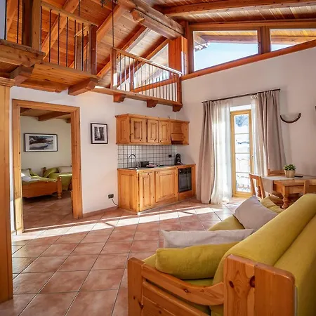 公寓式酒店 君西艾尼拉农舍住宿 3*