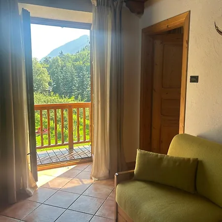 君西艾尼拉农舍住宿 乌尔克斯