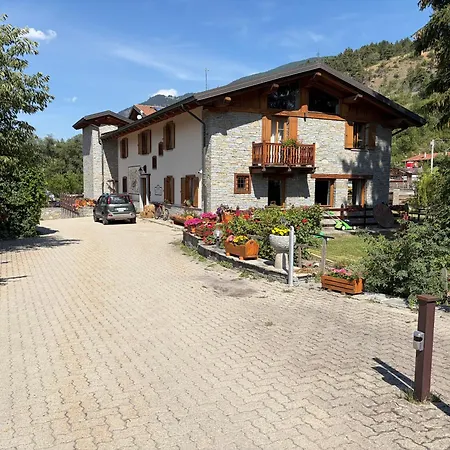 Aparthotel Cascina Genzianella 3*