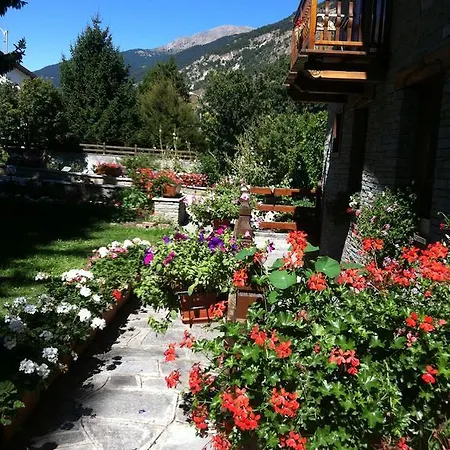 Cascina Genzianella Lejlighedshotel