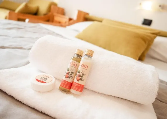 Cascina Genzianella Apart-hotel 3*