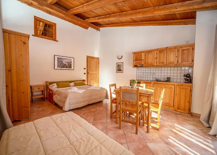 Cascina Genzianella Apart-hotel